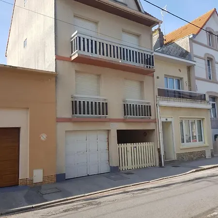 Lägenhet Apt Jeanne 100 M De La Plage Av Ventilateur Au Calme Pte Cour *