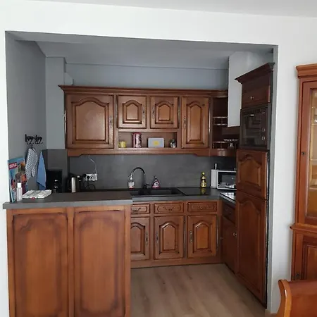 Lägenhet Apt Jeanne 100 M De La Plage Av Ventilateur Au Calme Pte Cour