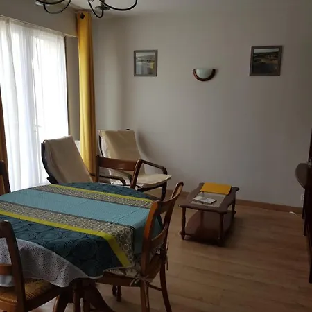 Lägenhet Apt Jeanne 100 M De La Plage Av Ventilateur Au Calme Pte Cour